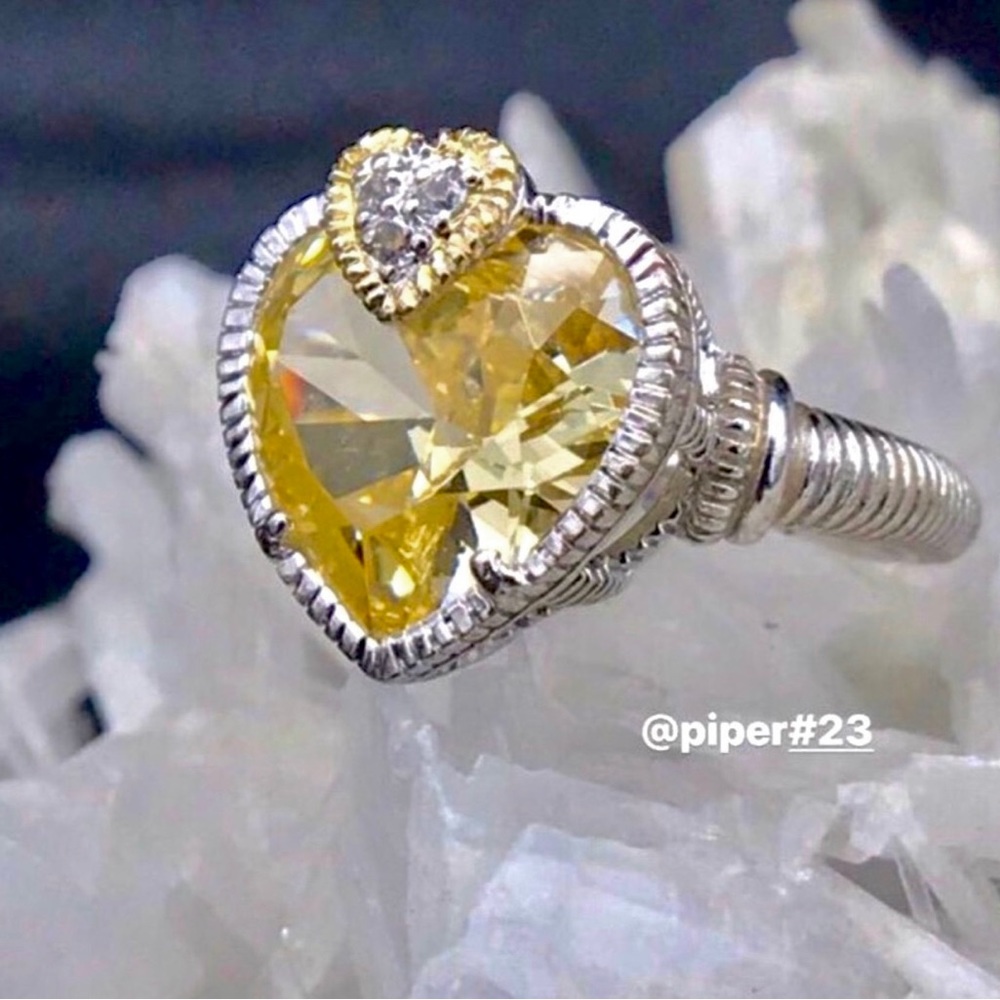 Judith Ripka JR TWO Canary Crystal & White Sapphire “Lola” Heart-shaped Ring - Picture 5 of 11